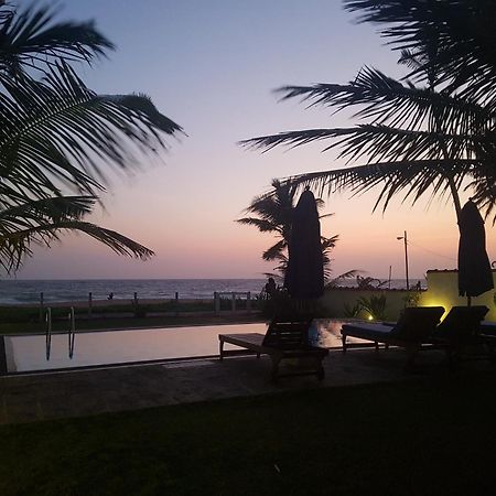 Tropical Beach House Hikkaduwa Buitenkant foto