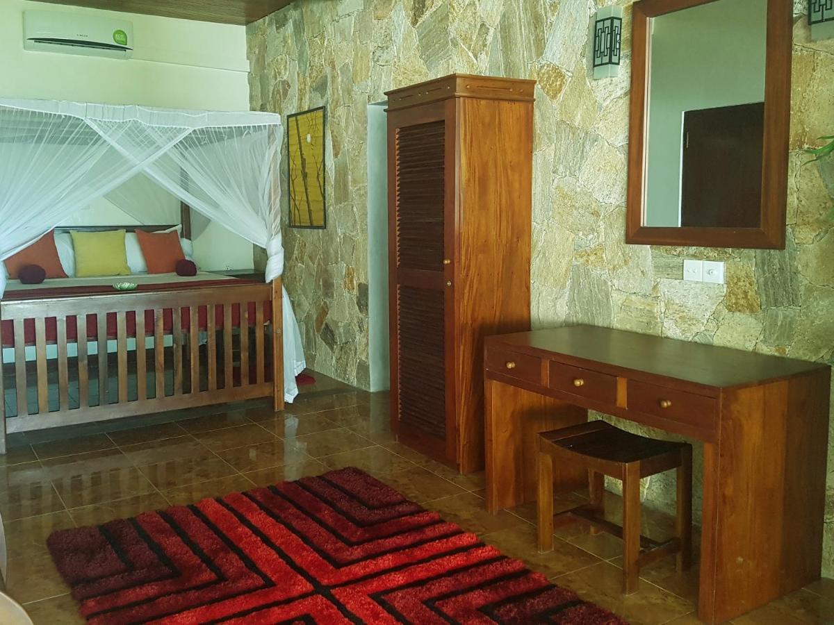 Tropical Beach House Hikkaduwa Buitenkant foto